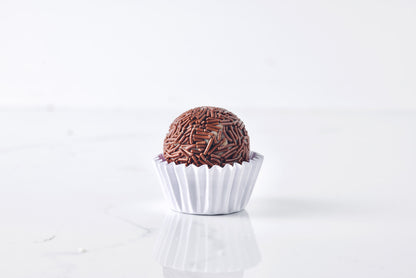 Medium Brigadeiro Box (24 units)